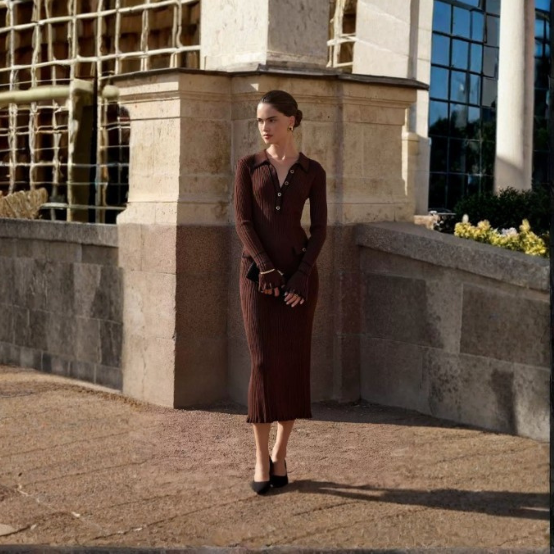 Jeanette | Dame Ribbet Knap Front Strik Midikjole