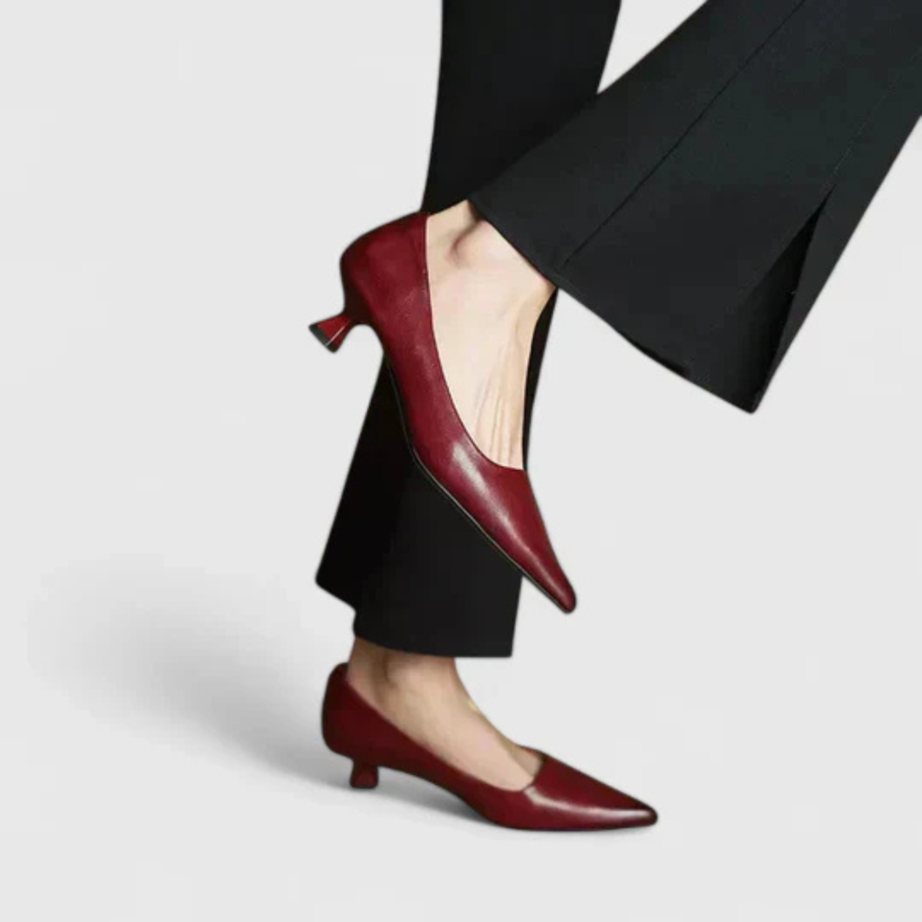 Thora | Dame Spids Tå Lav Hæl Pumps