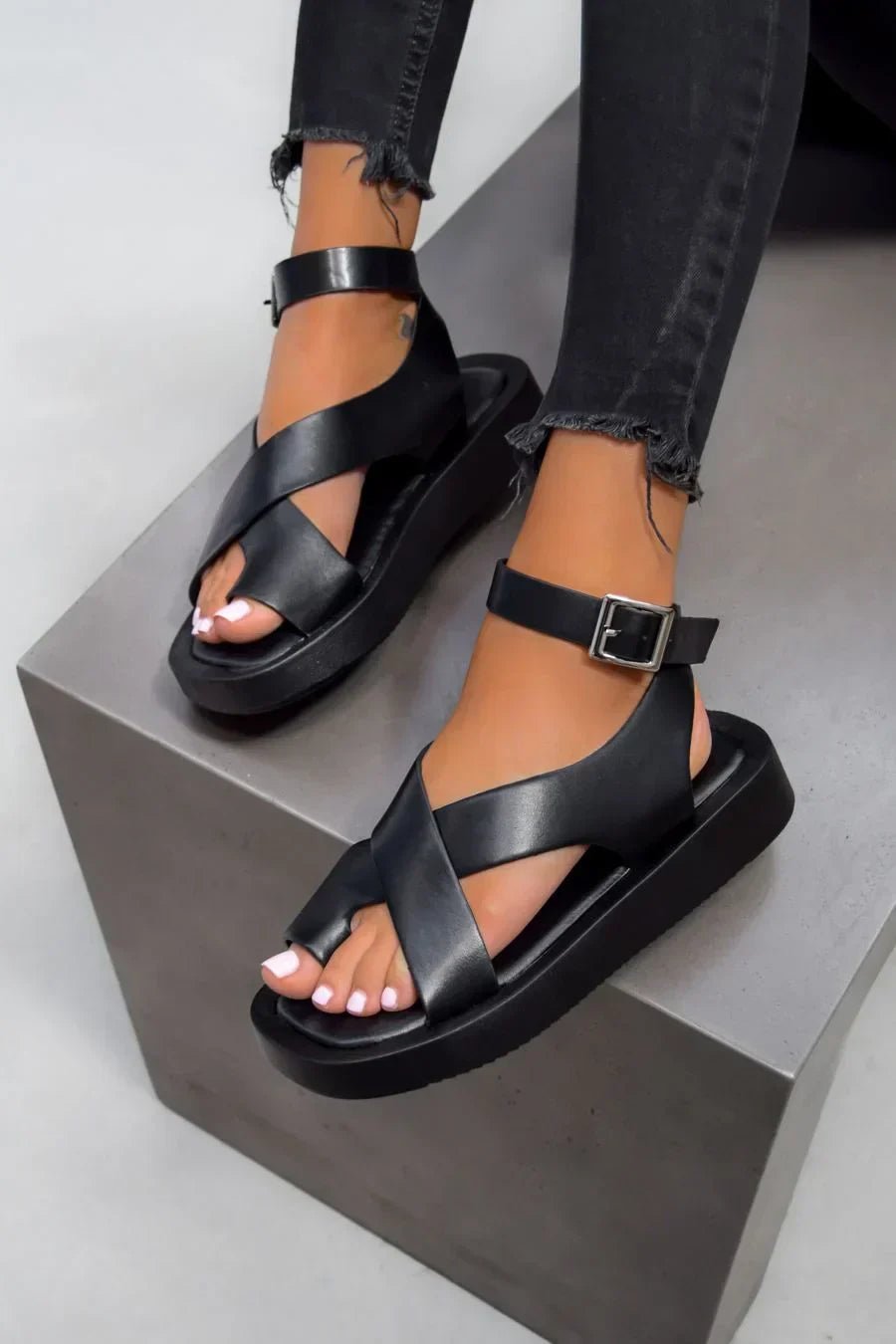 Maja | Cross-Strap Sandaler Platform Flade Spænde Dame