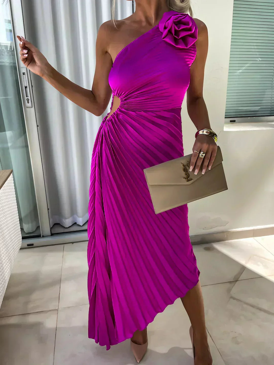 Annika | Dame Plisseret One-Shoulder Midi Kjole