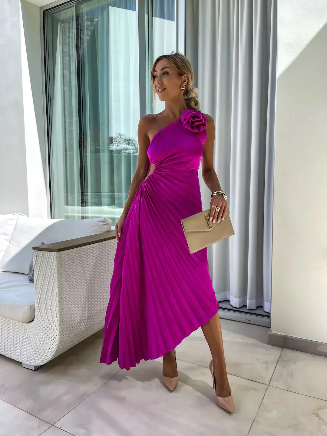 Annika | Dame Plisseret One-Shoulder Midi Kjole