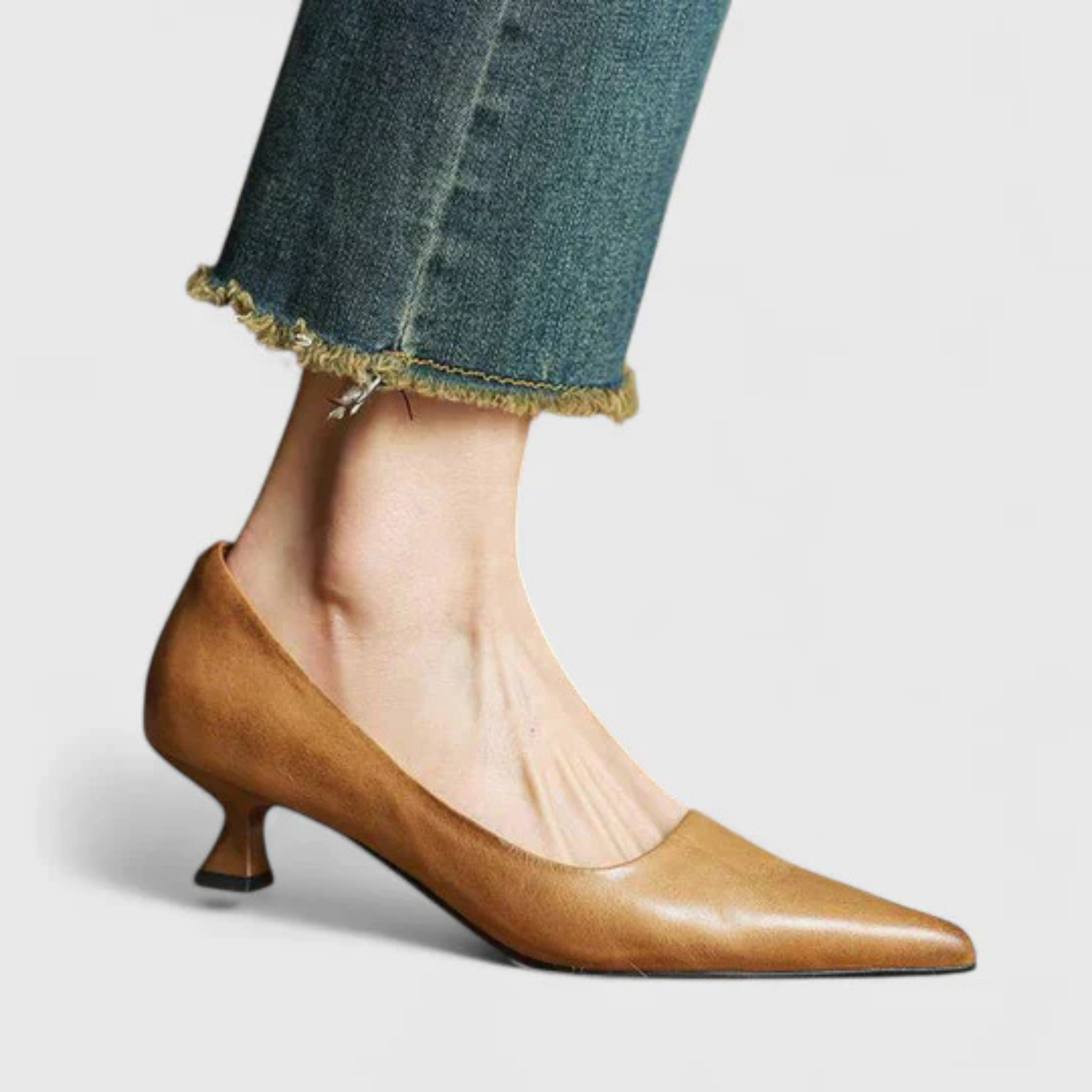 Thora | Dame Spids Tå Lav Hæl Pumps